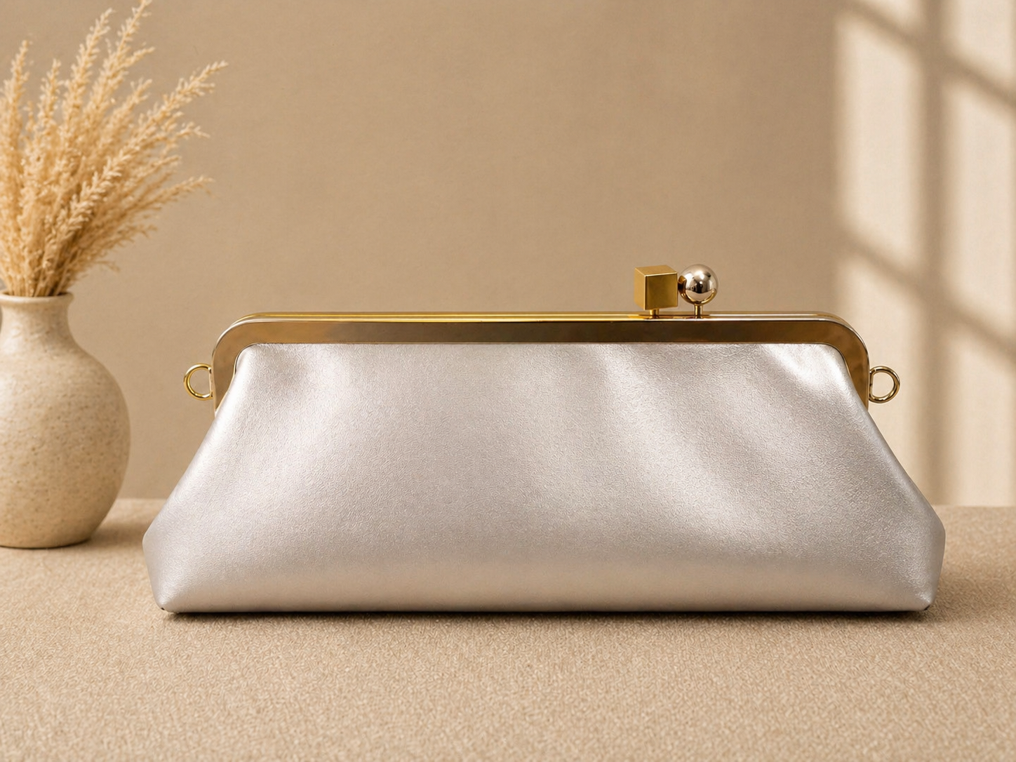 Perle L'Or Clutch